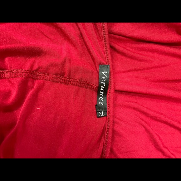 3/$35 Bright Red long tunic top. XL - Picture 3 of 4